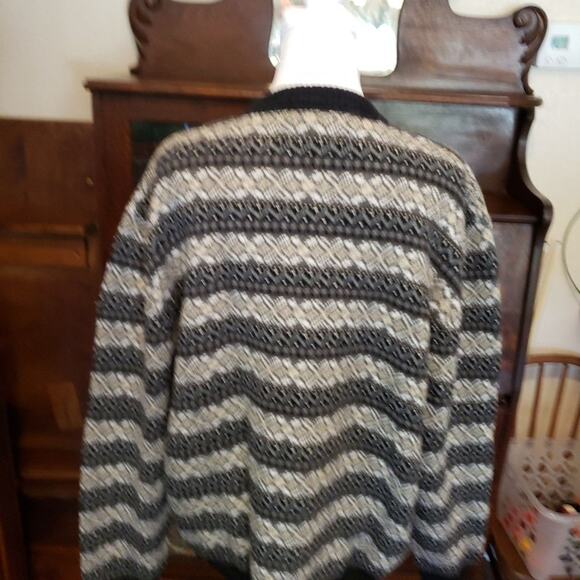 ROUND TREE & Yorke multi colored stripe sweater XL black green and white - Picture 2 of 6